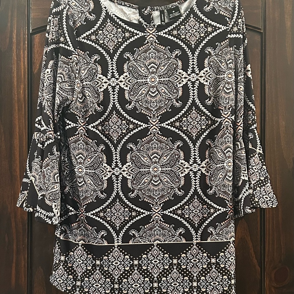 New Directions Black and White Graphic Blouse with Mandarin Collar